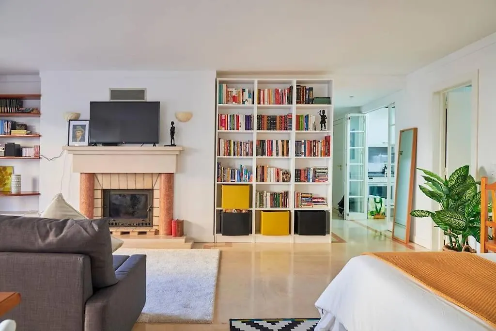 Modern Apartment With Garage And Pool リスボン ポルトガル